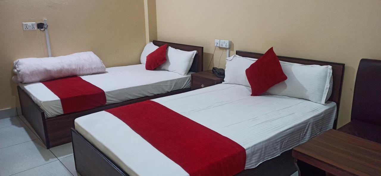 Hotel Royal Chautari, Butwal Buitenkant foto