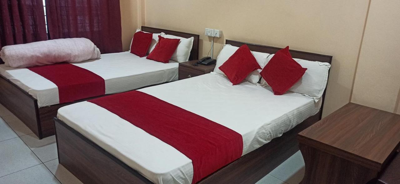 Hotel Royal Chautari, Butwal Buitenkant foto