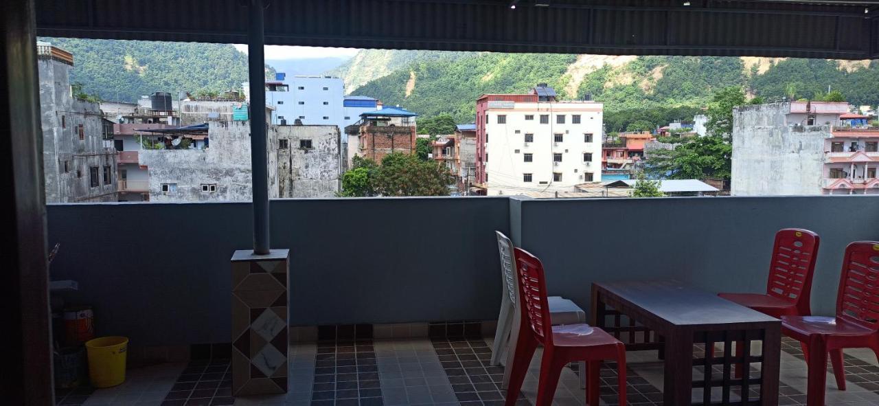 Hotel Royal Chautari, Butwal Buitenkant foto